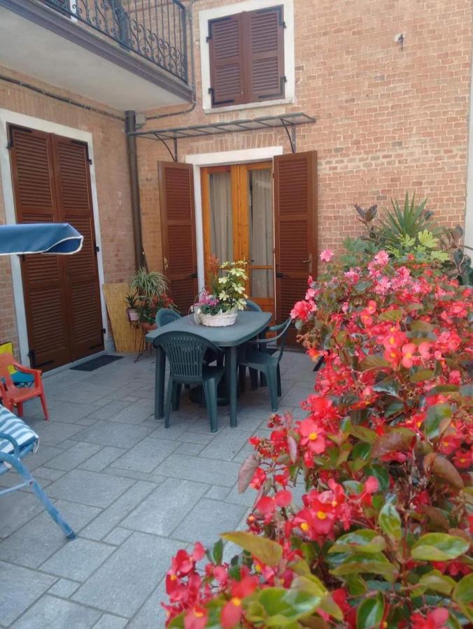A Casa Di Bianca Bed and Breakfast Portacomaro Exteriör bild